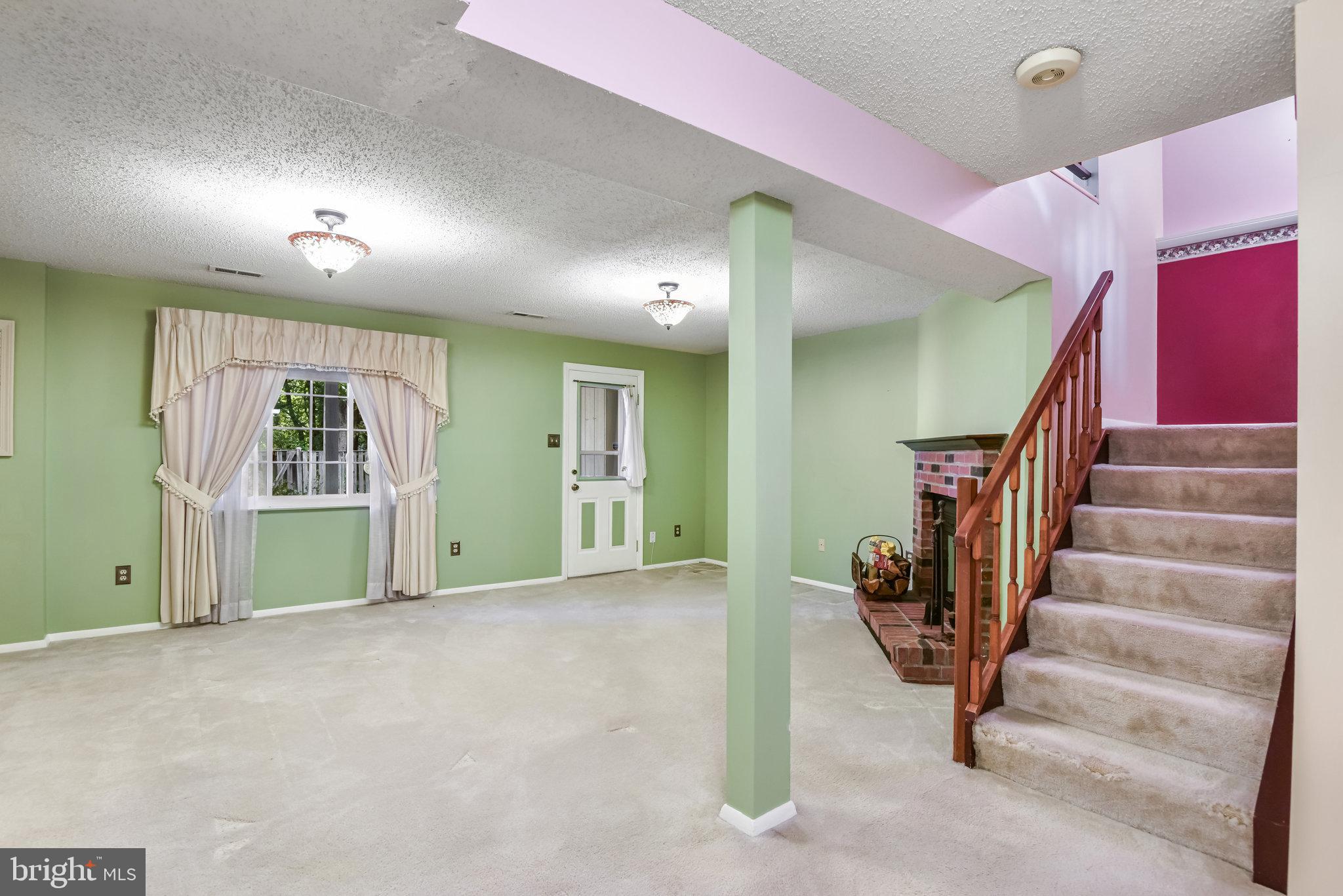 5825 HIGH BLUFF COURT