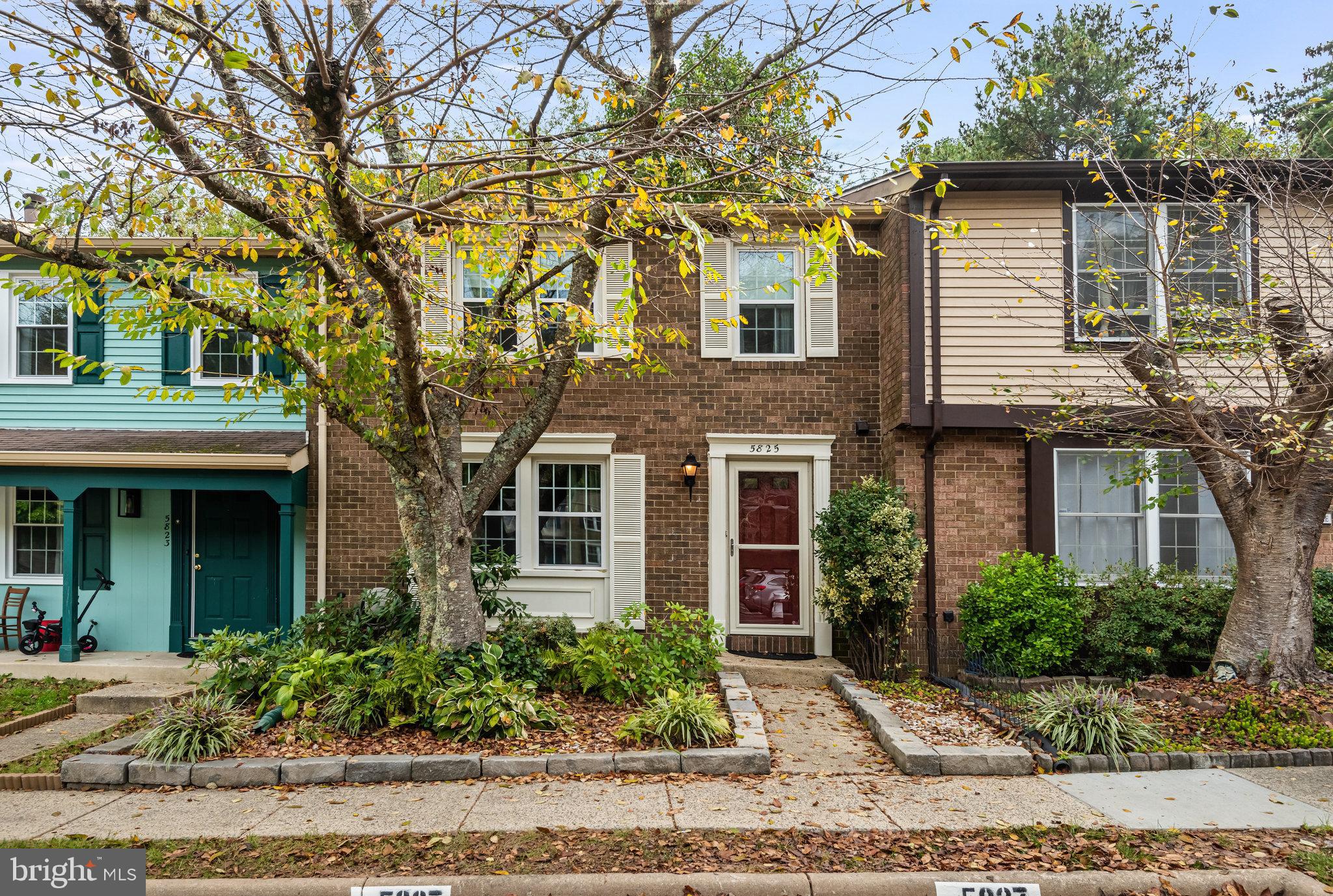 5825 HIGH BLUFF COURT