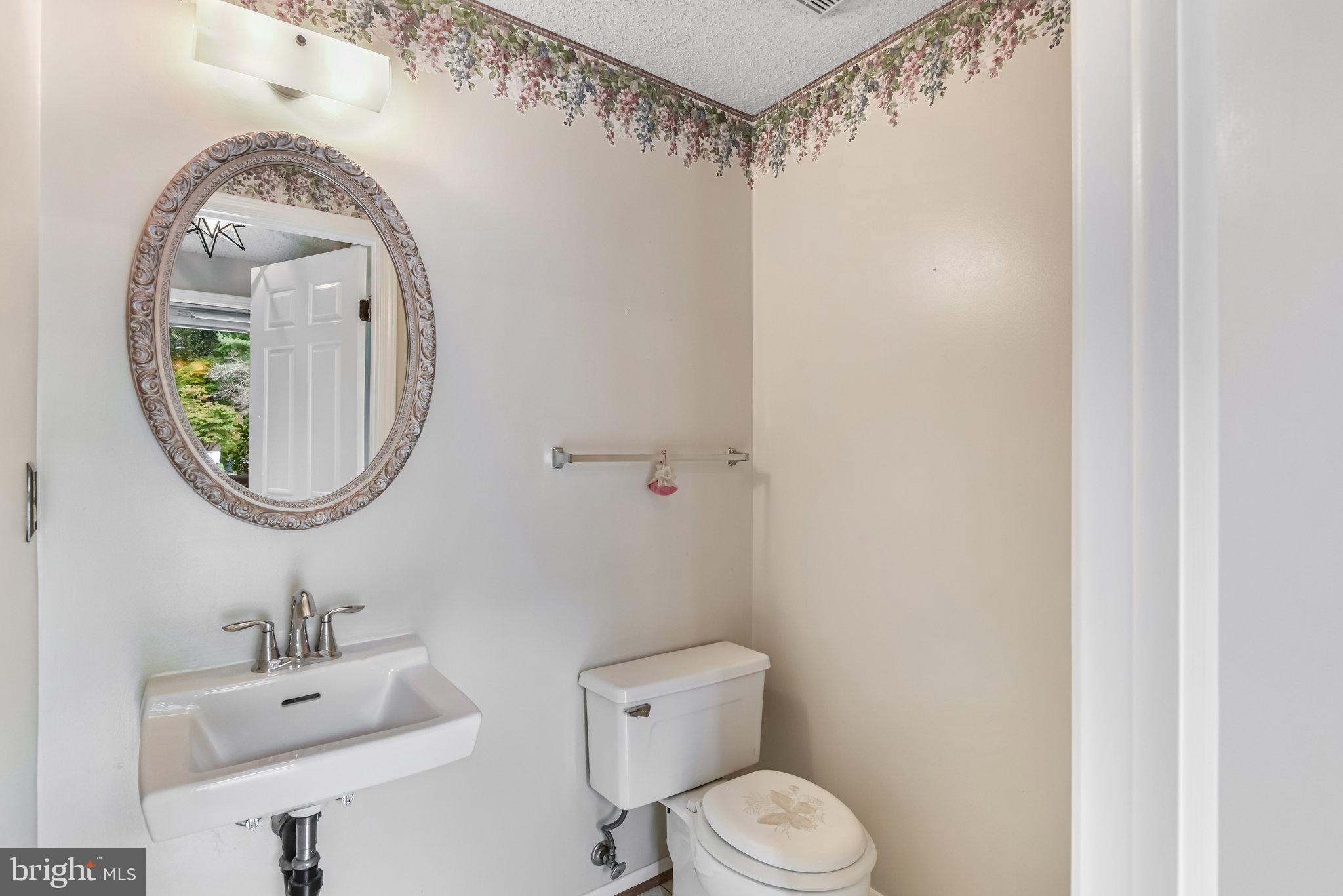 5825 HIGH BLUFF COURT