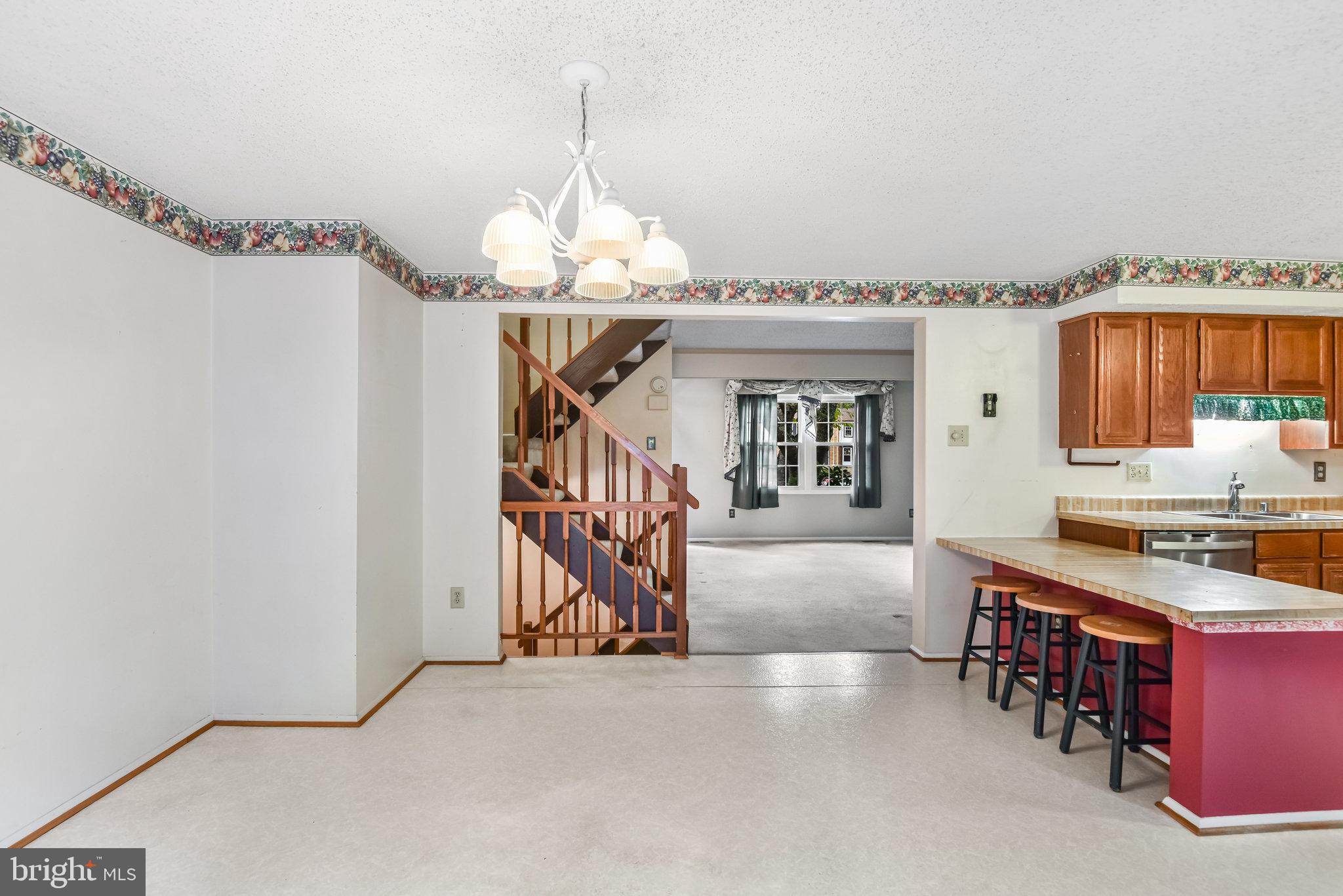 5825 HIGH BLUFF COURT