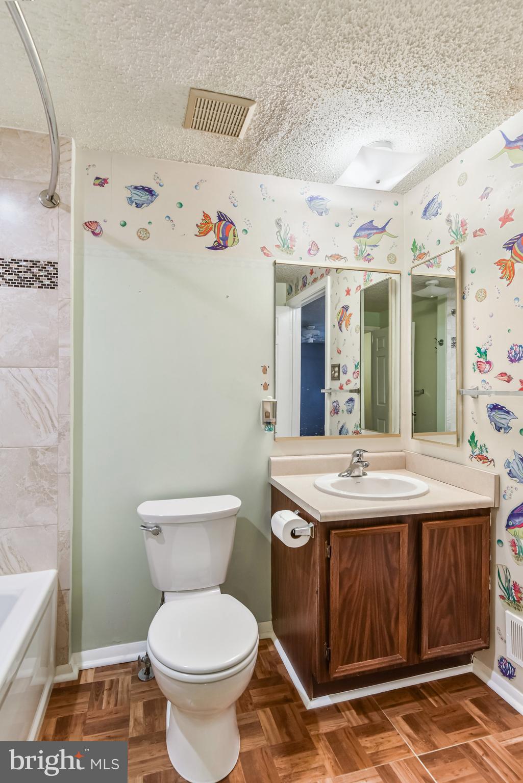 5825 HIGH BLUFF COURT