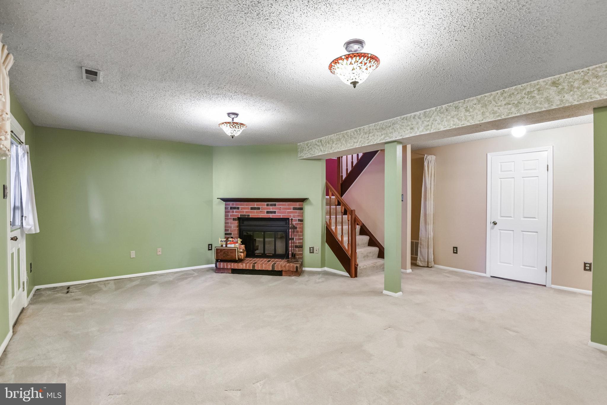 5825 HIGH BLUFF COURT