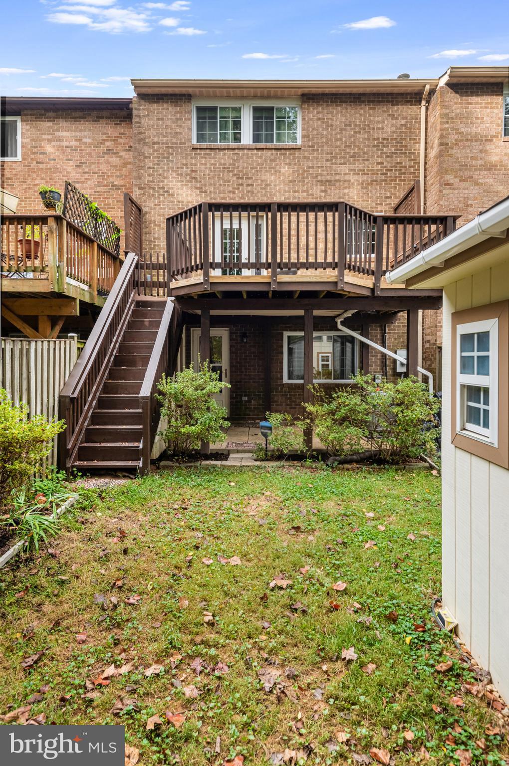 5825 HIGH BLUFF COURT