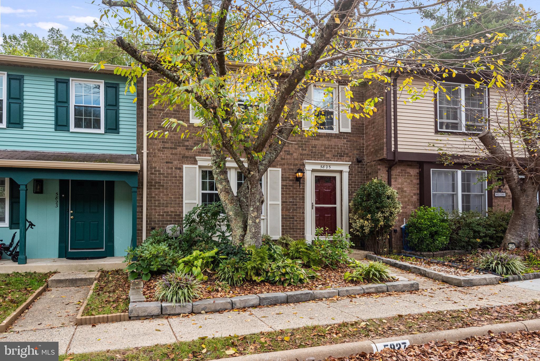 5825 HIGH BLUFF COURT