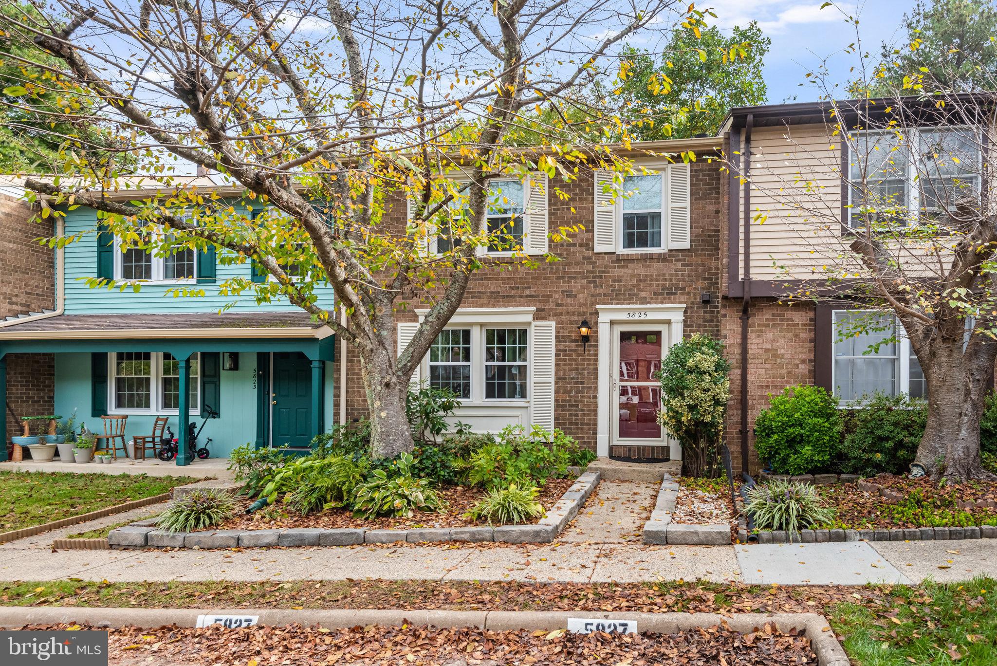 5825 HIGH BLUFF COURT