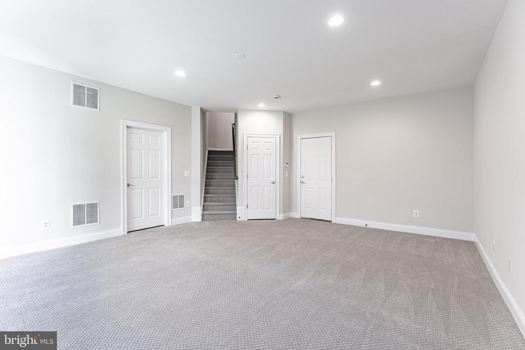 8358 MILLOM COURT