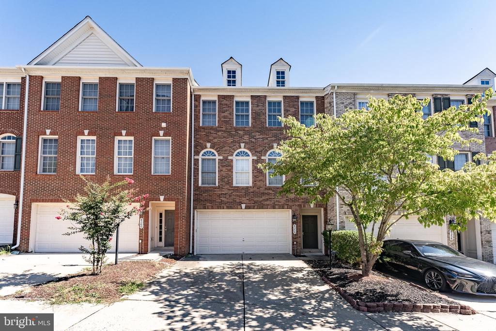 8358 MILLOM COURT