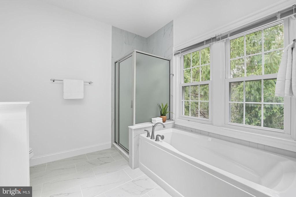 1325 SUNDIAL DRIVE