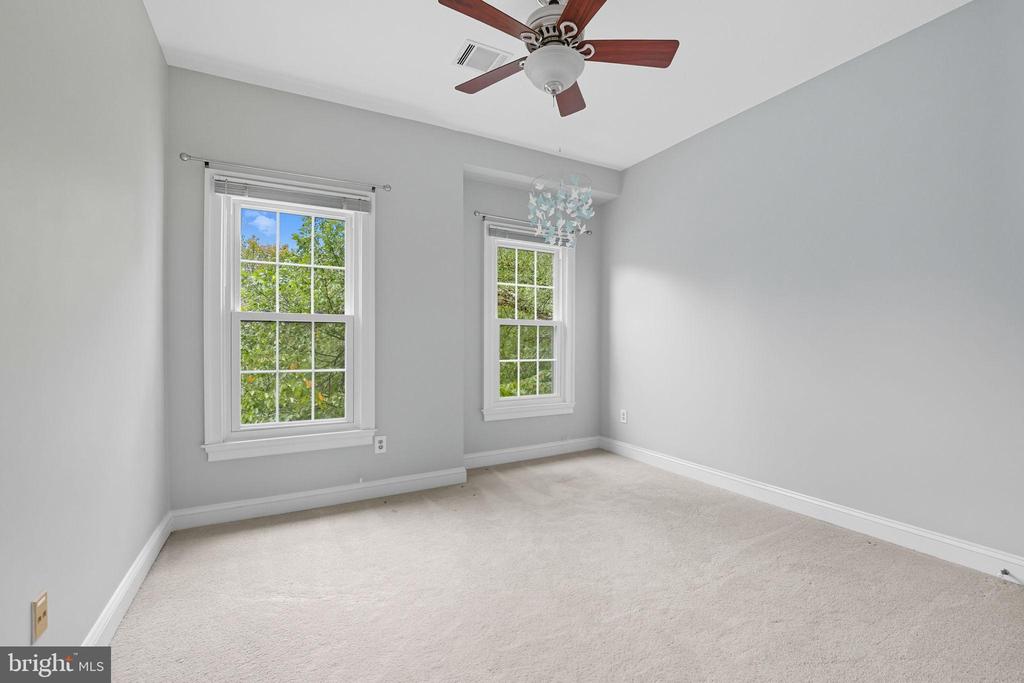 1325 SUNDIAL DRIVE
