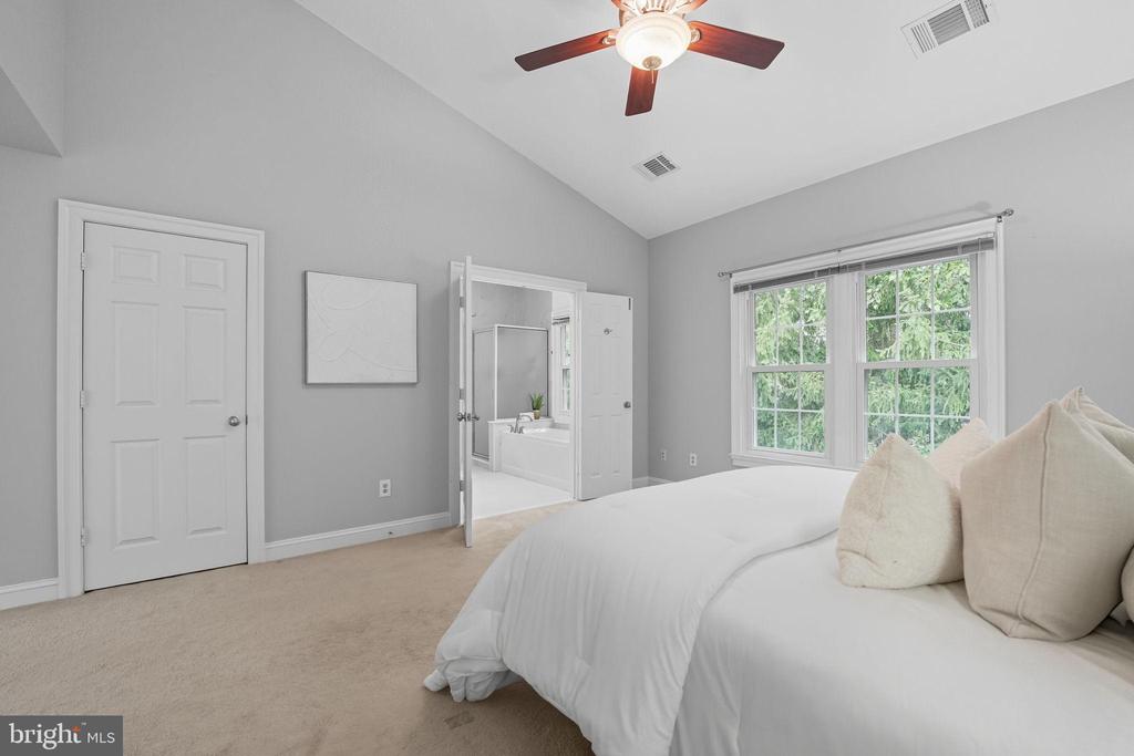1325 SUNDIAL DRIVE