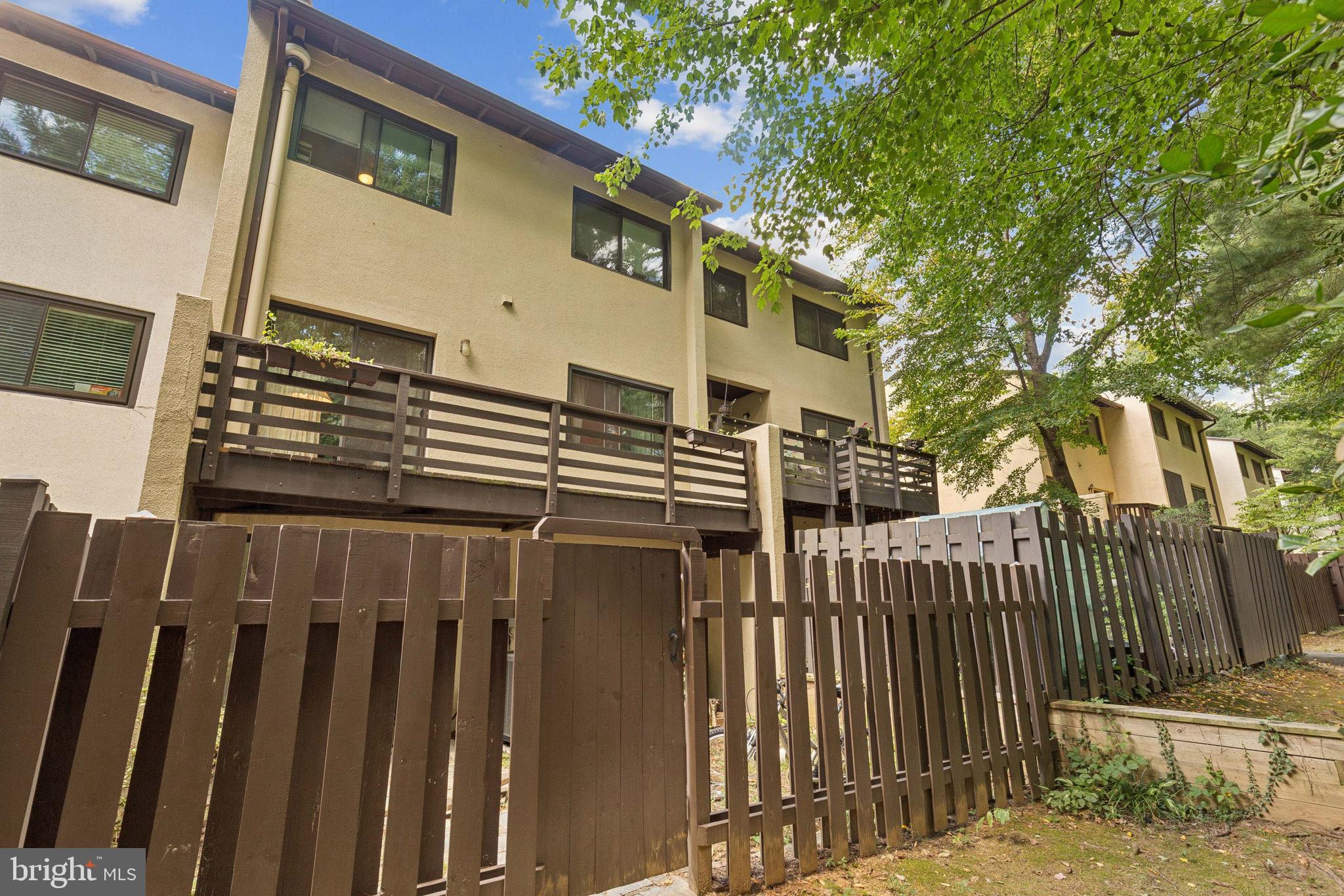 11817 COOPERS COURT