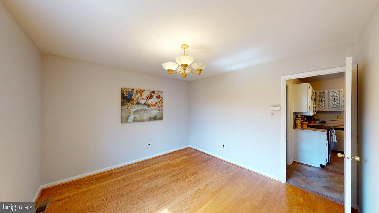 1213 TERRYLYNN COURT