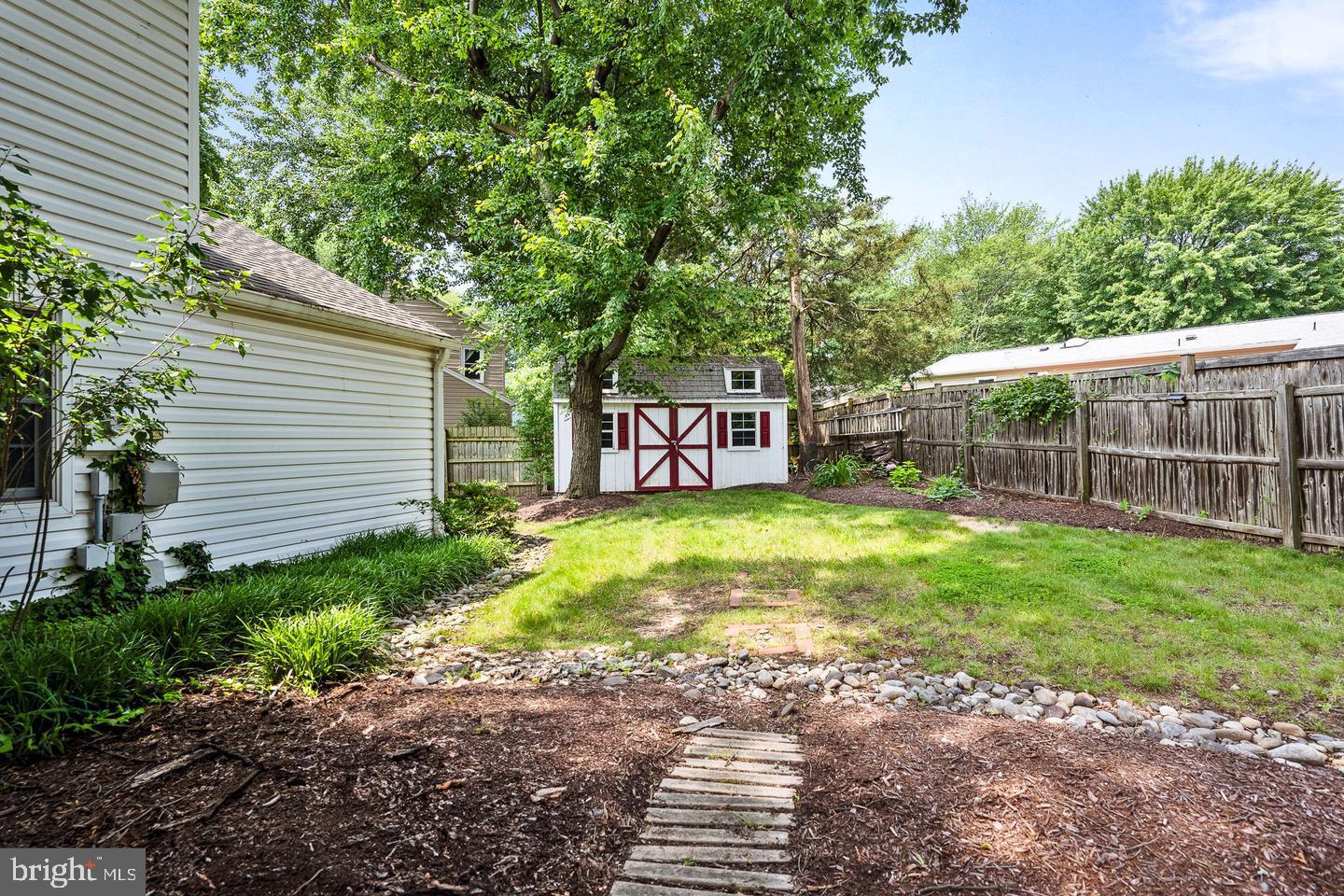 1213 TERRYLYNN COURT