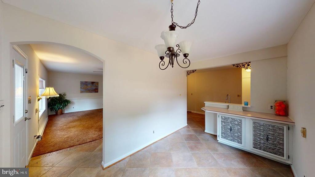 1213 TERRYLYNN COURT