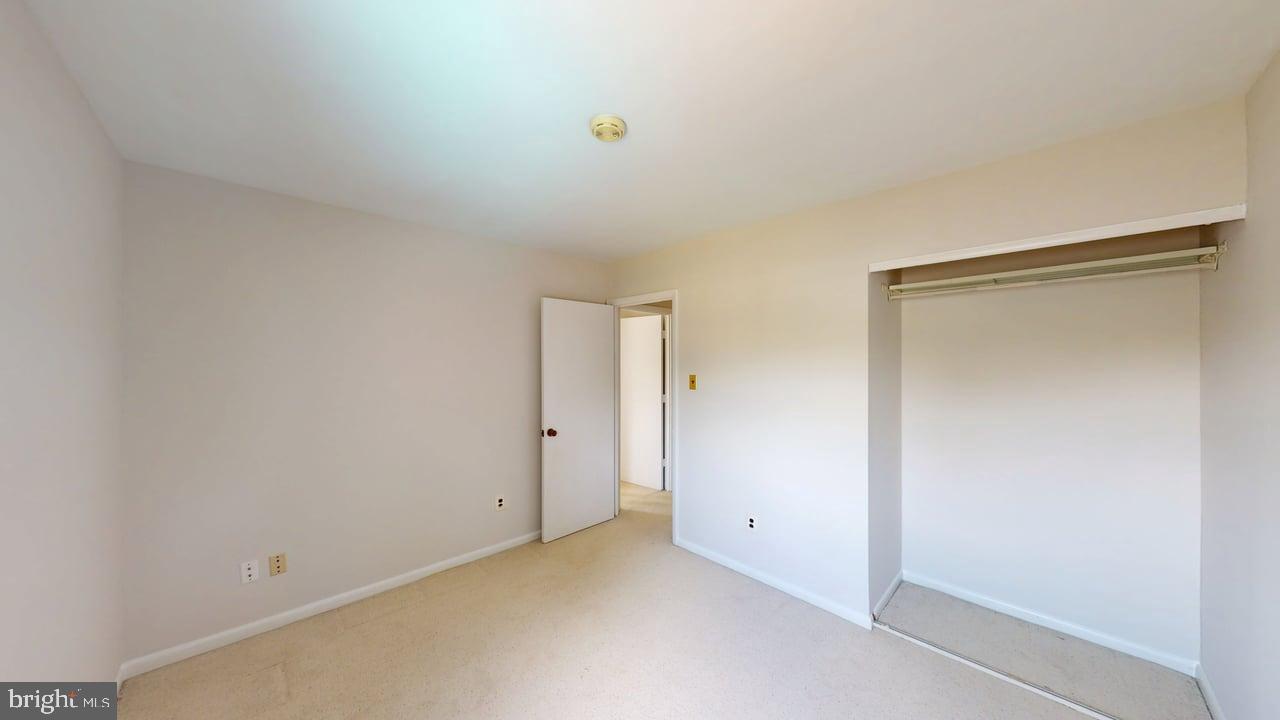 1213 TERRYLYNN COURT