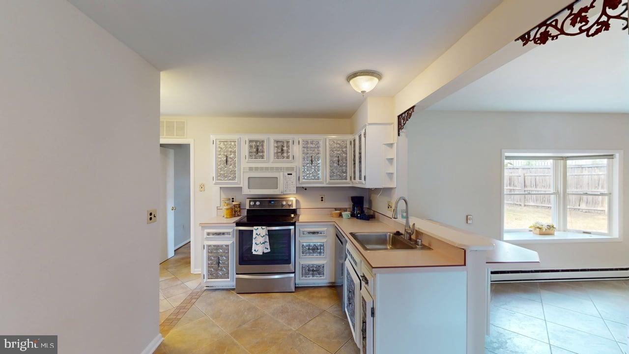 1213 TERRYLYNN COURT