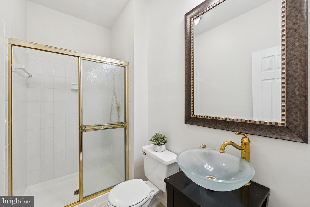 8410 COPPERLEAF COURT