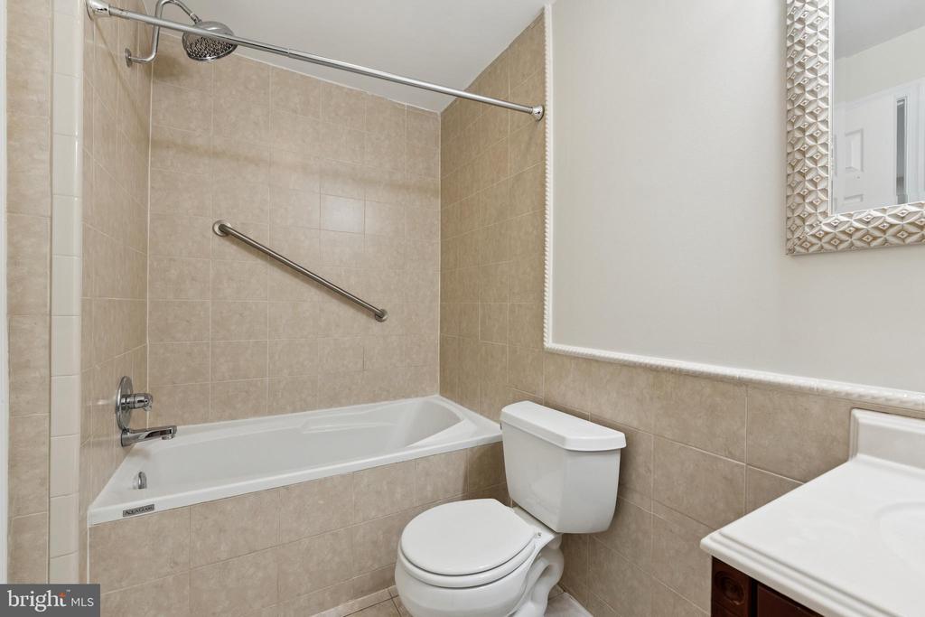 8410 COPPERLEAF COURT