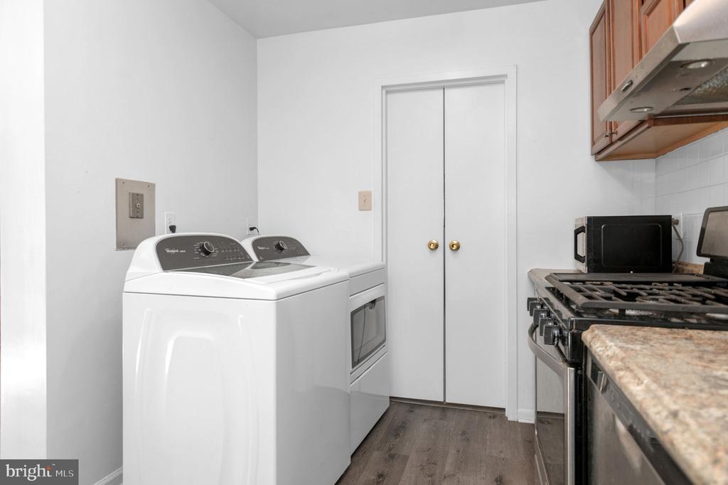 11815 BRETON COURT 22D