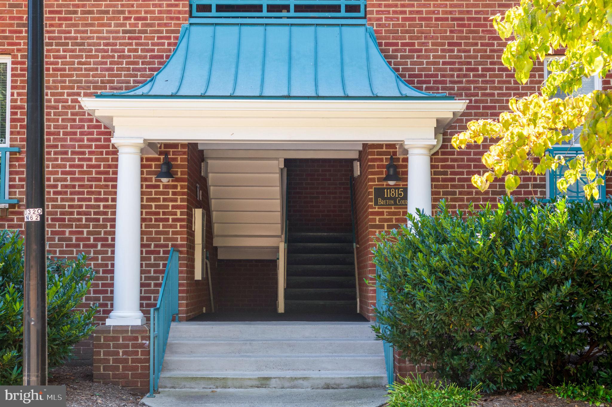 11815 BRETON COURT 22D