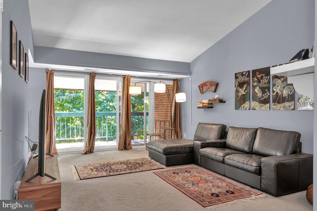 11815 BRETON COURT 22D