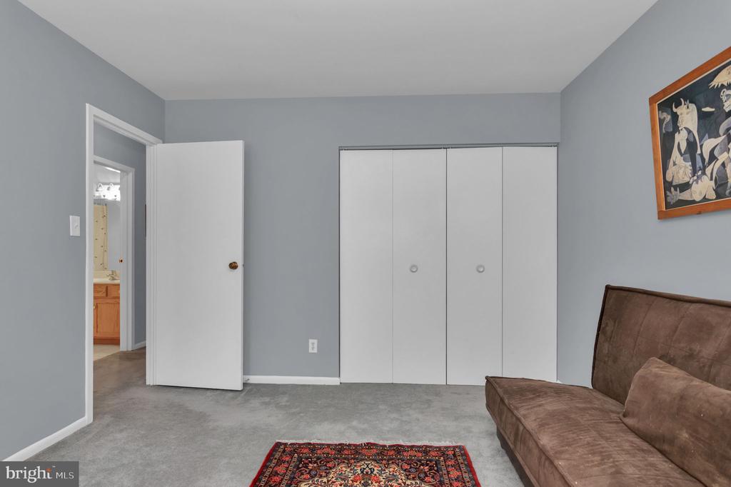 11815 BRETON COURT 22D