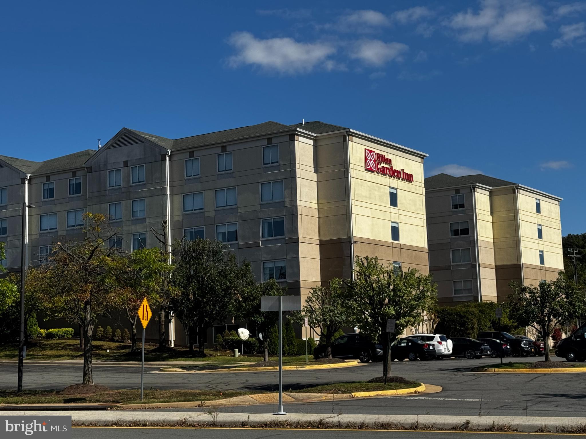 3925 FAIR RIDGE DRIVE 304