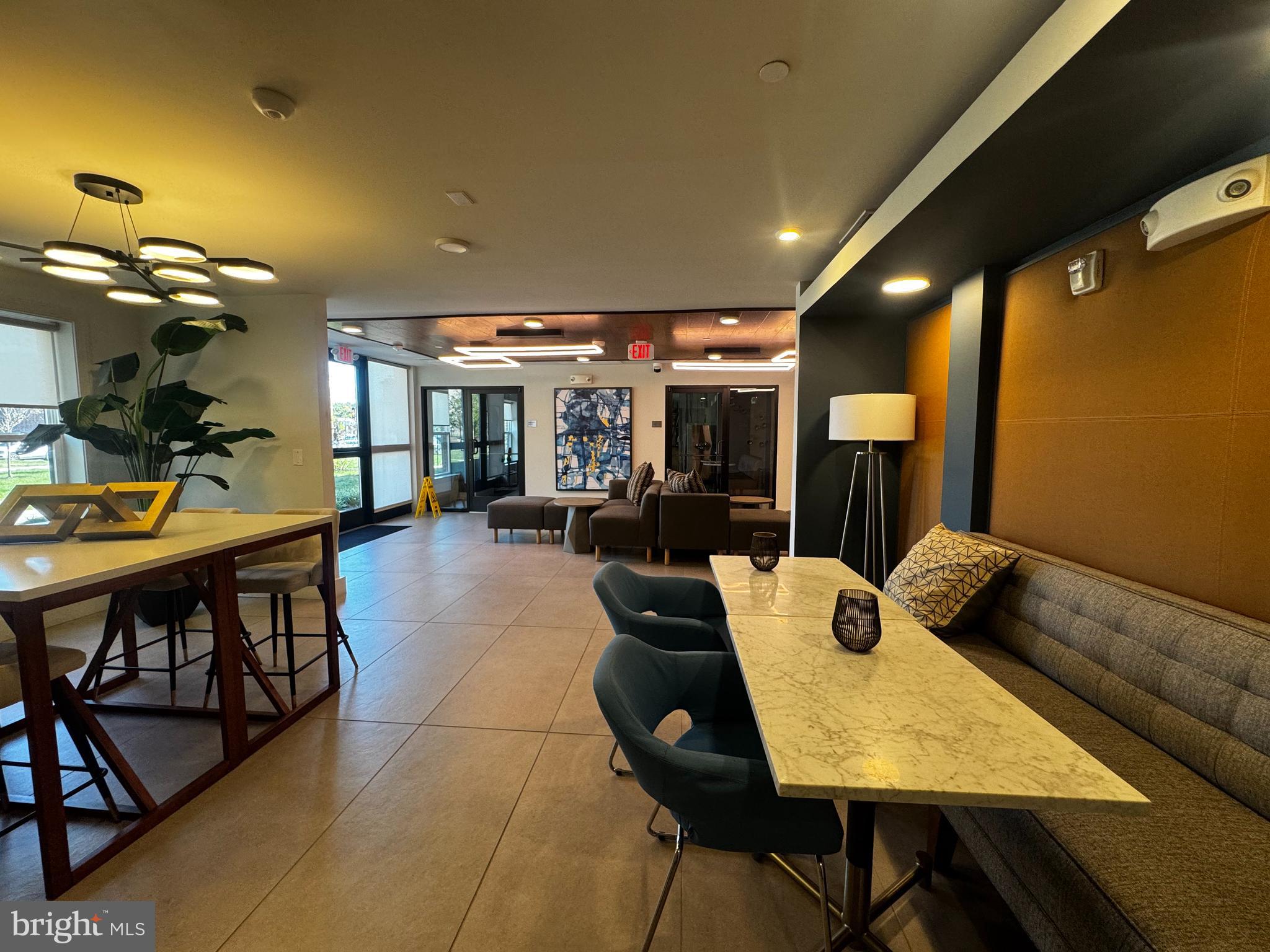 3925 FAIR RIDGE DRIVE 304