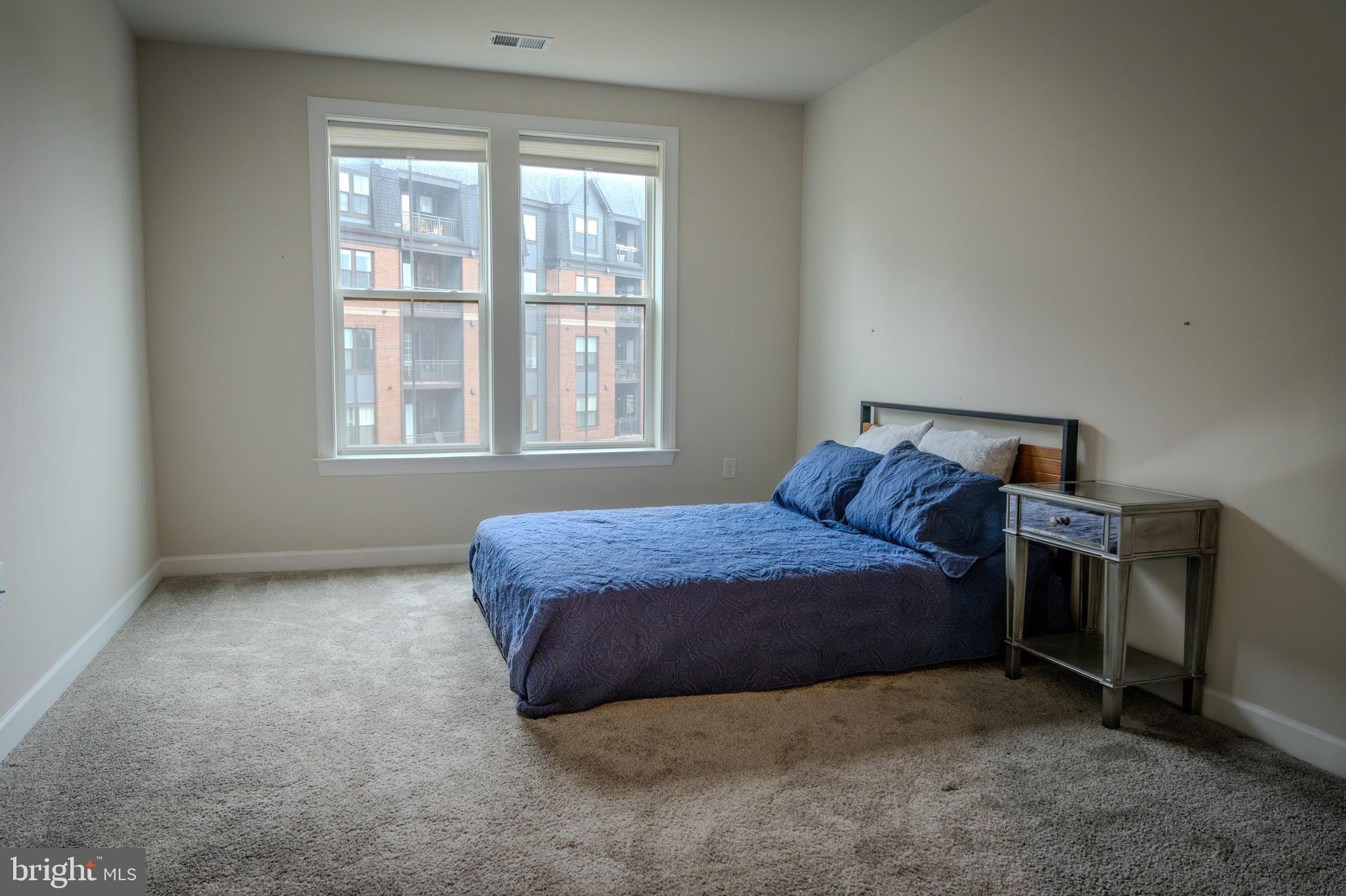 3925 FAIR RIDGE DRIVE 304