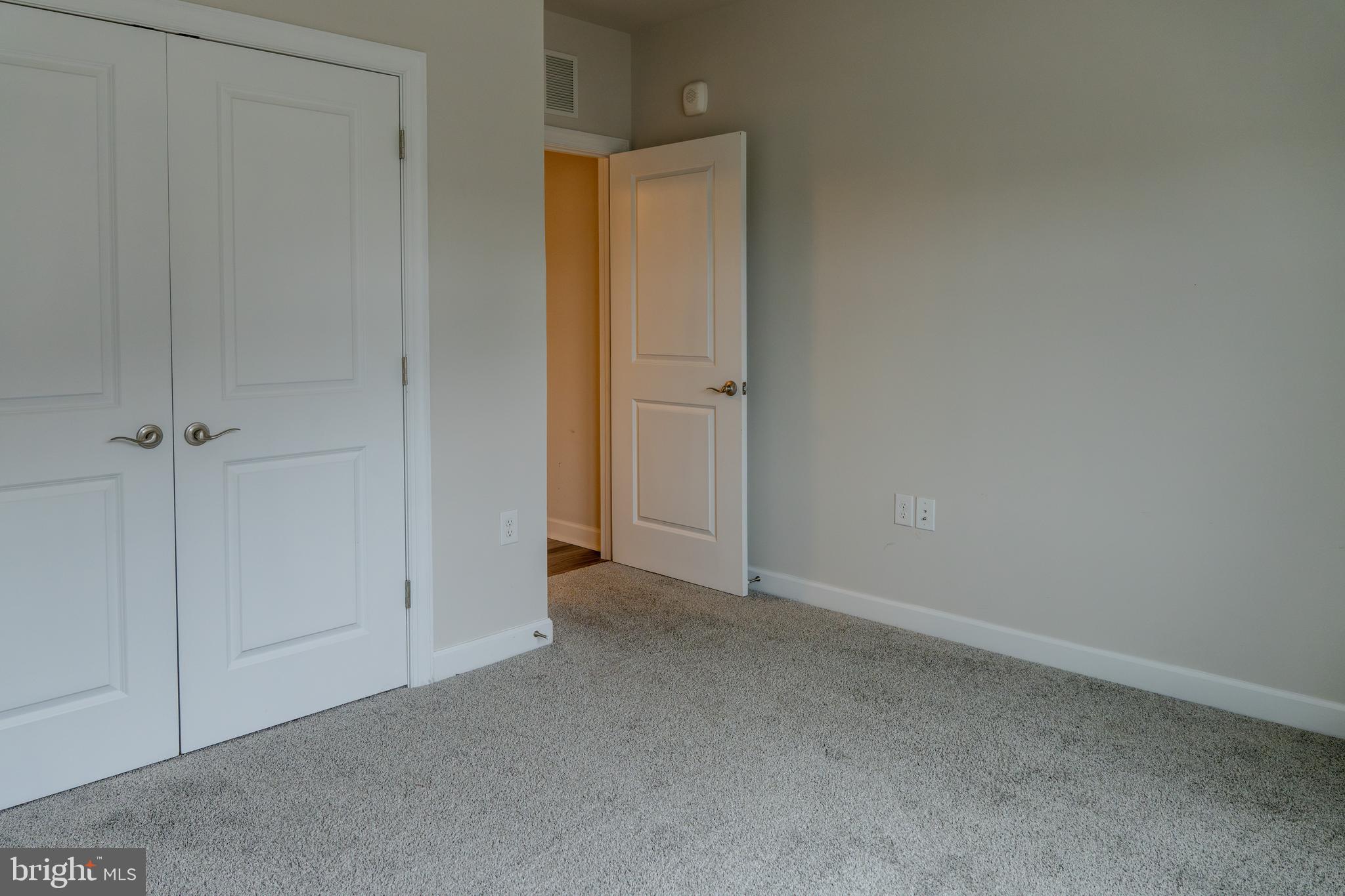 3925 FAIR RIDGE DRIVE 304