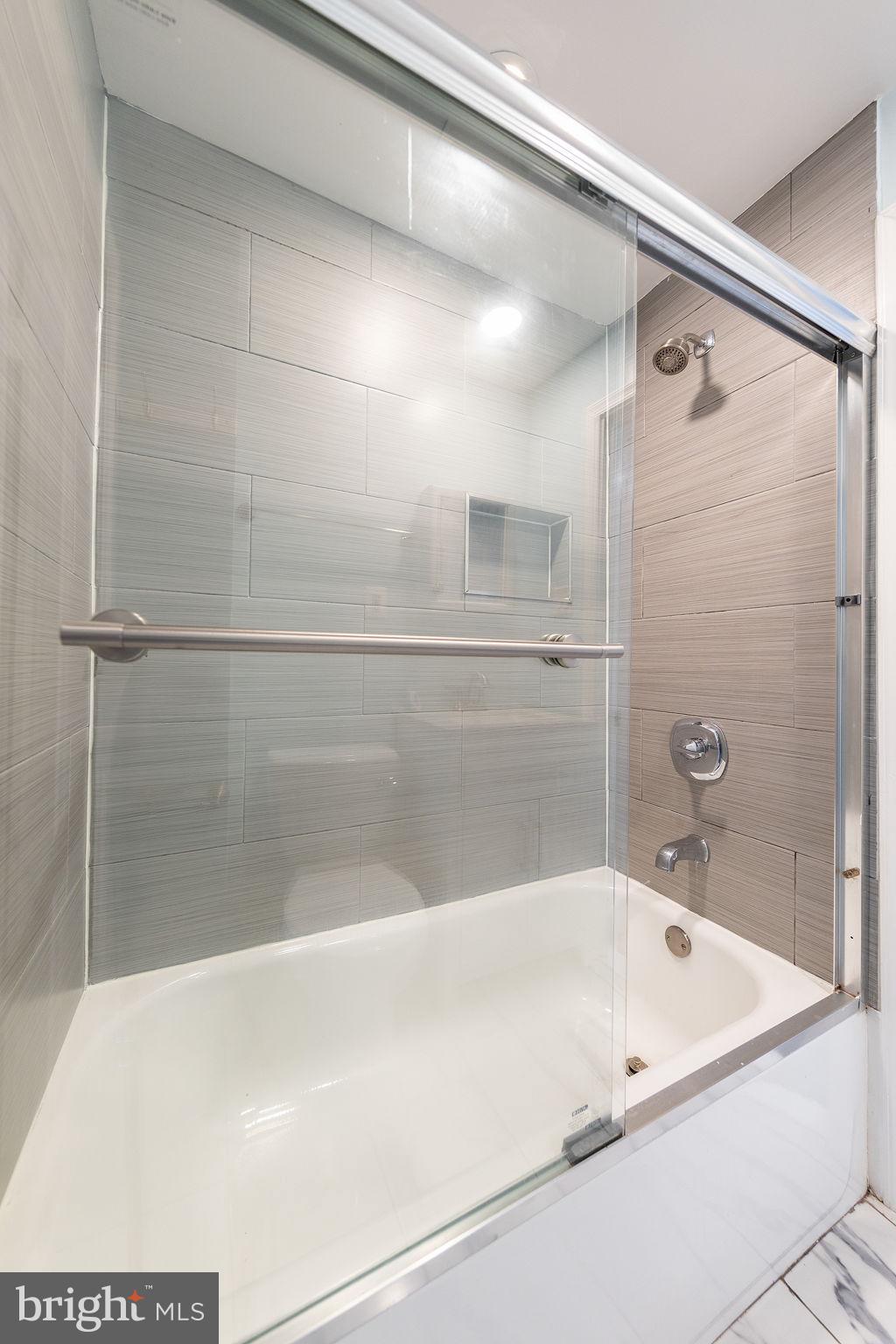 2258 ARLINGTON TERRACE