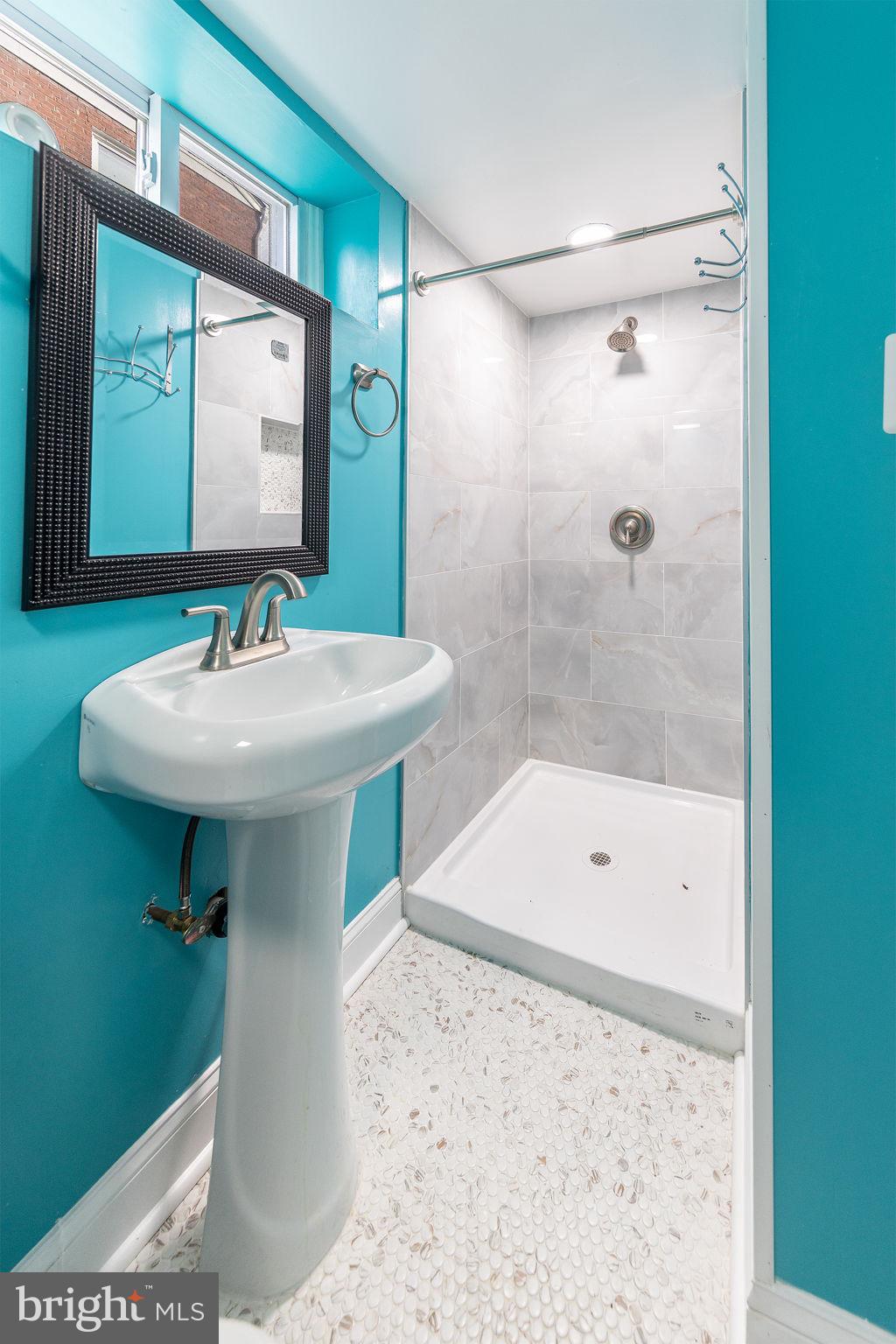 2258 ARLINGTON TERRACE