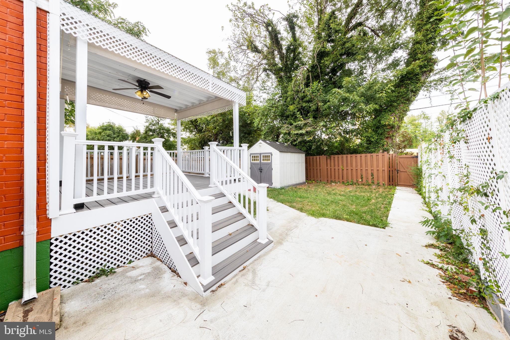 2258 ARLINGTON TERRACE