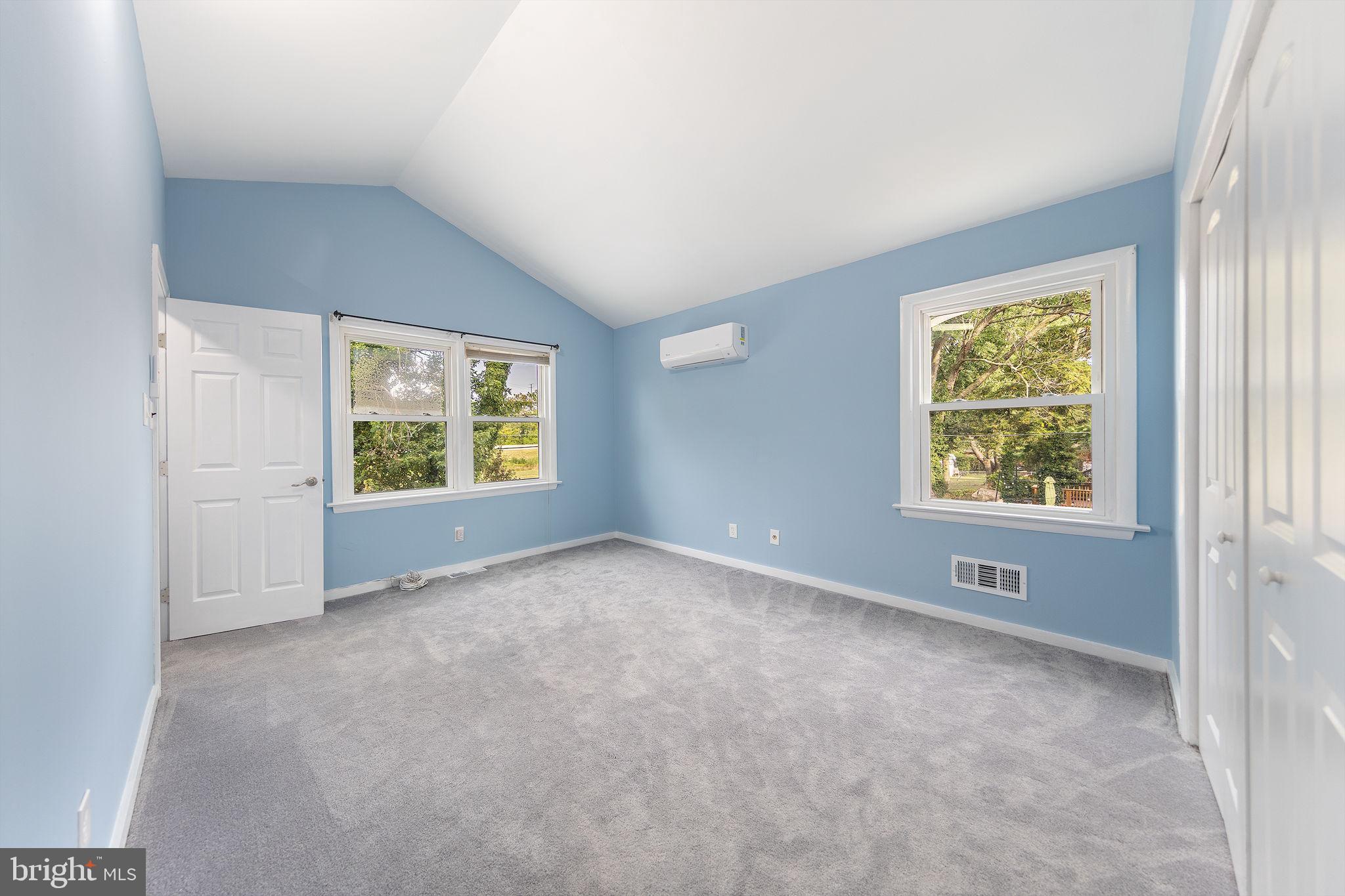 2258 ARLINGTON TERRACE