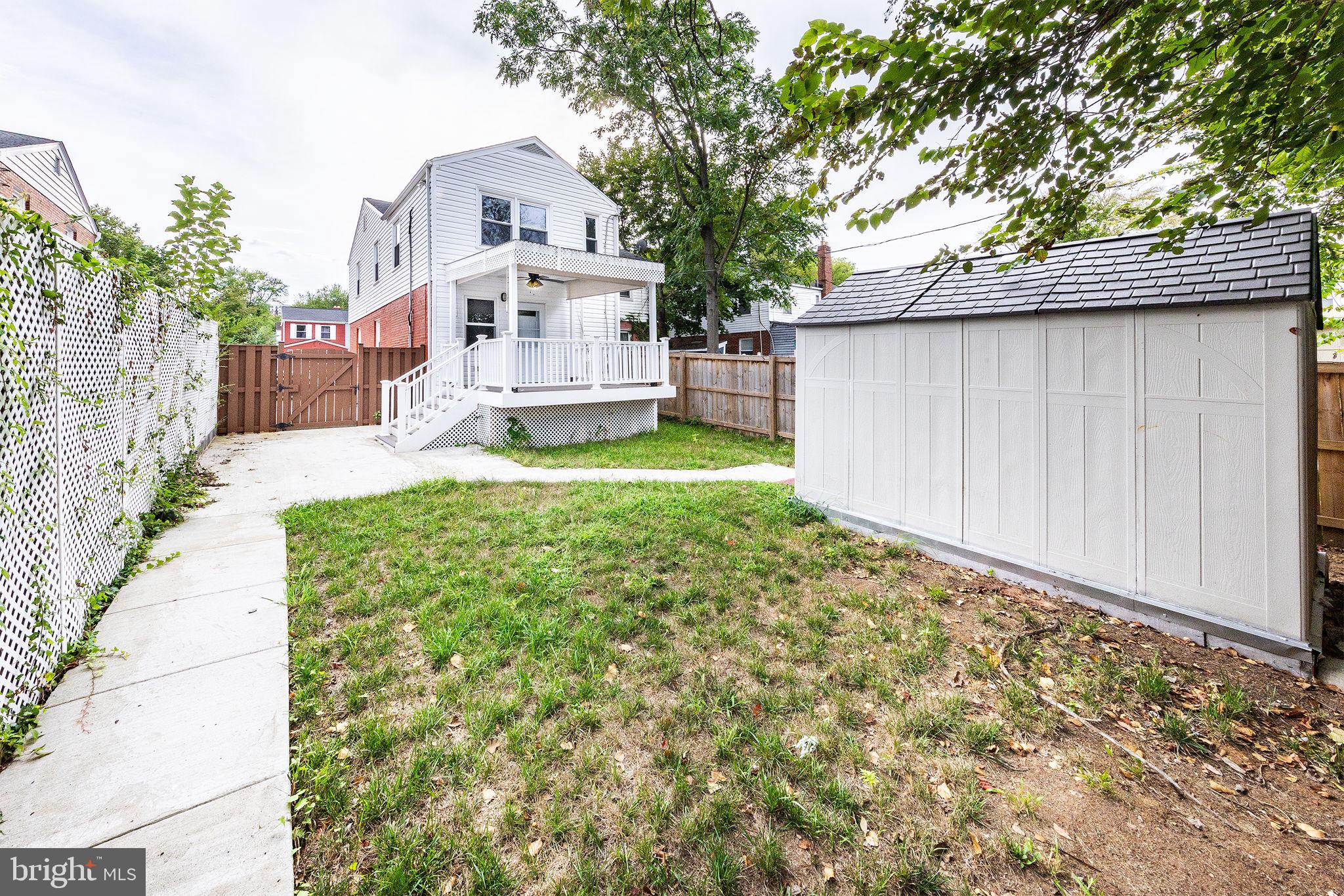 2258 ARLINGTON TERRACE