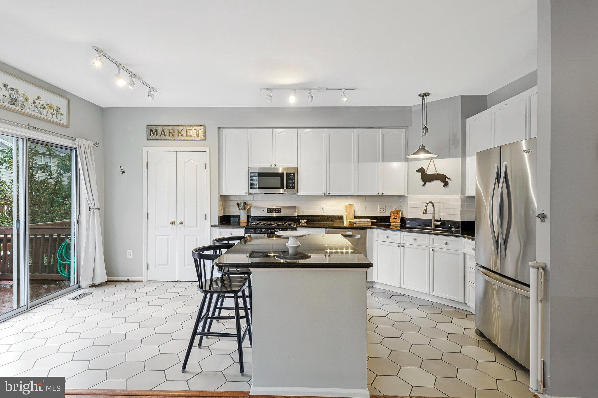 1718 STUART POINTE LANE