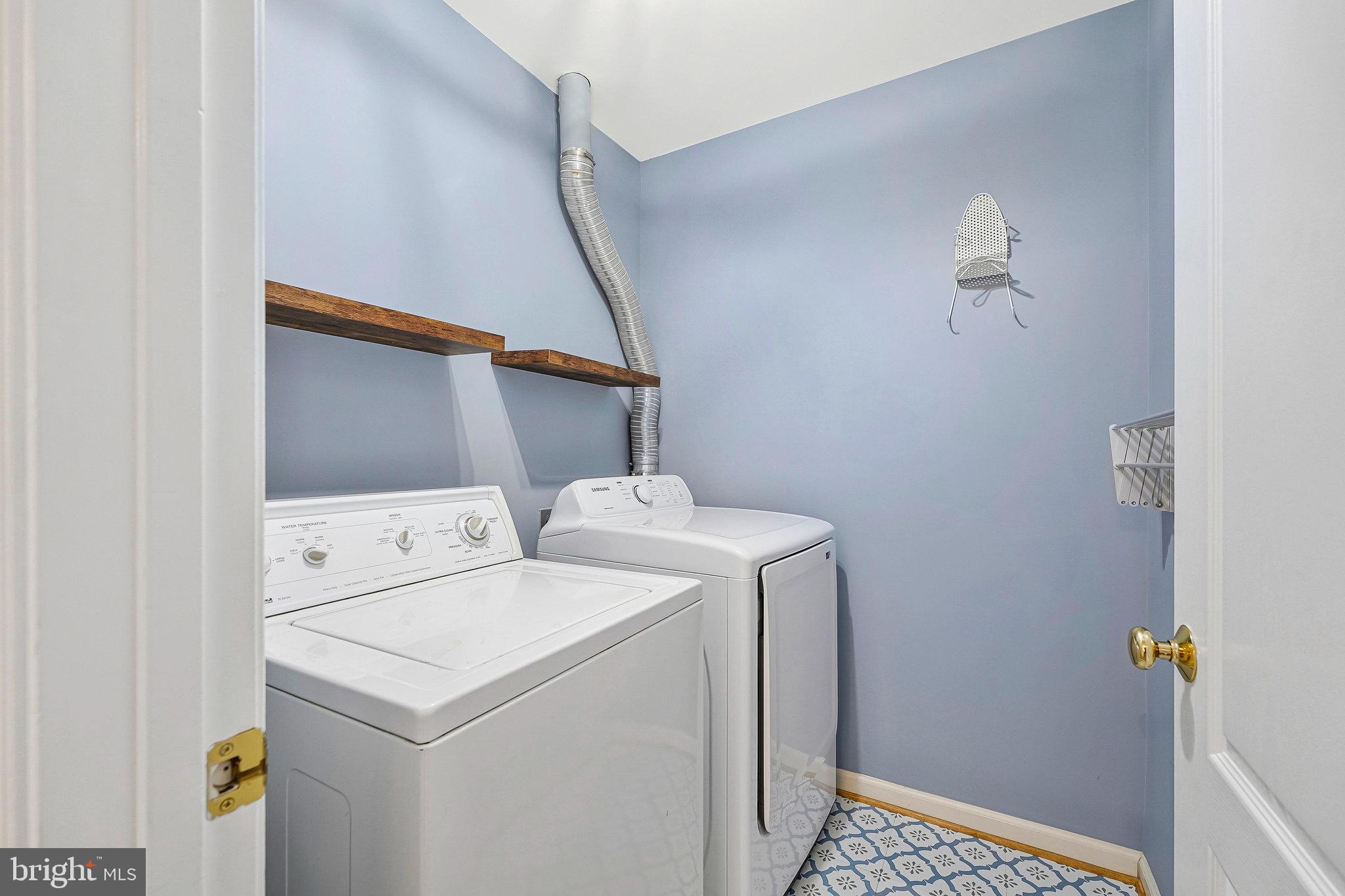 1718 STUART POINTE LANE