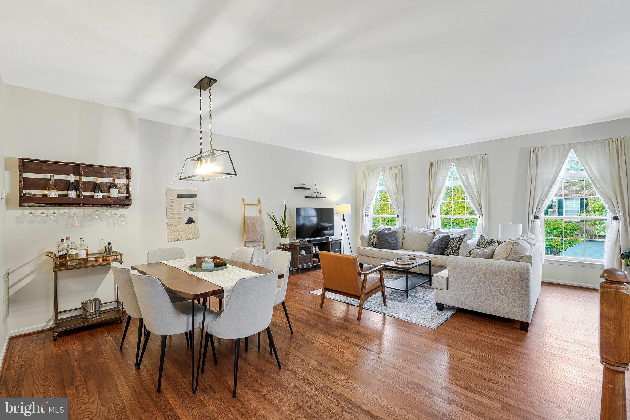 1718 STUART POINTE LANE