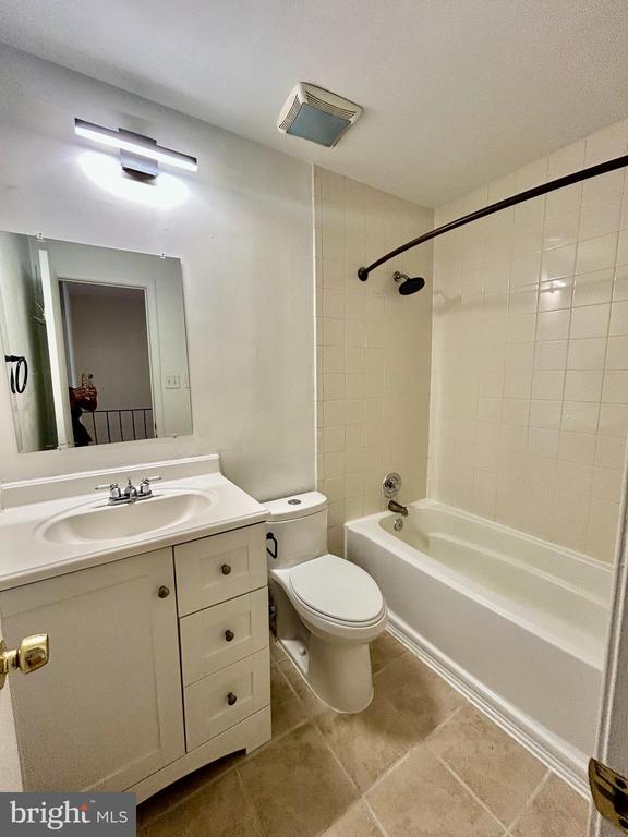 4134 PLEASANT MEADOW COURT