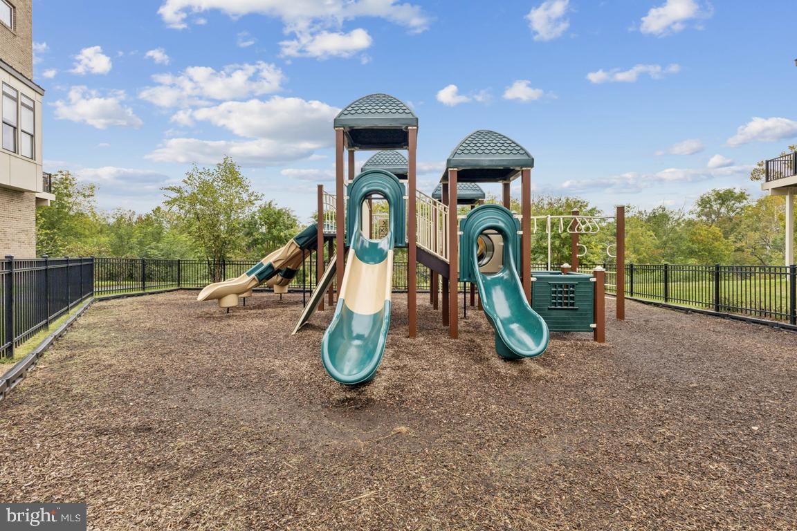 14426 BECKETT GLEN CIRCLE 906