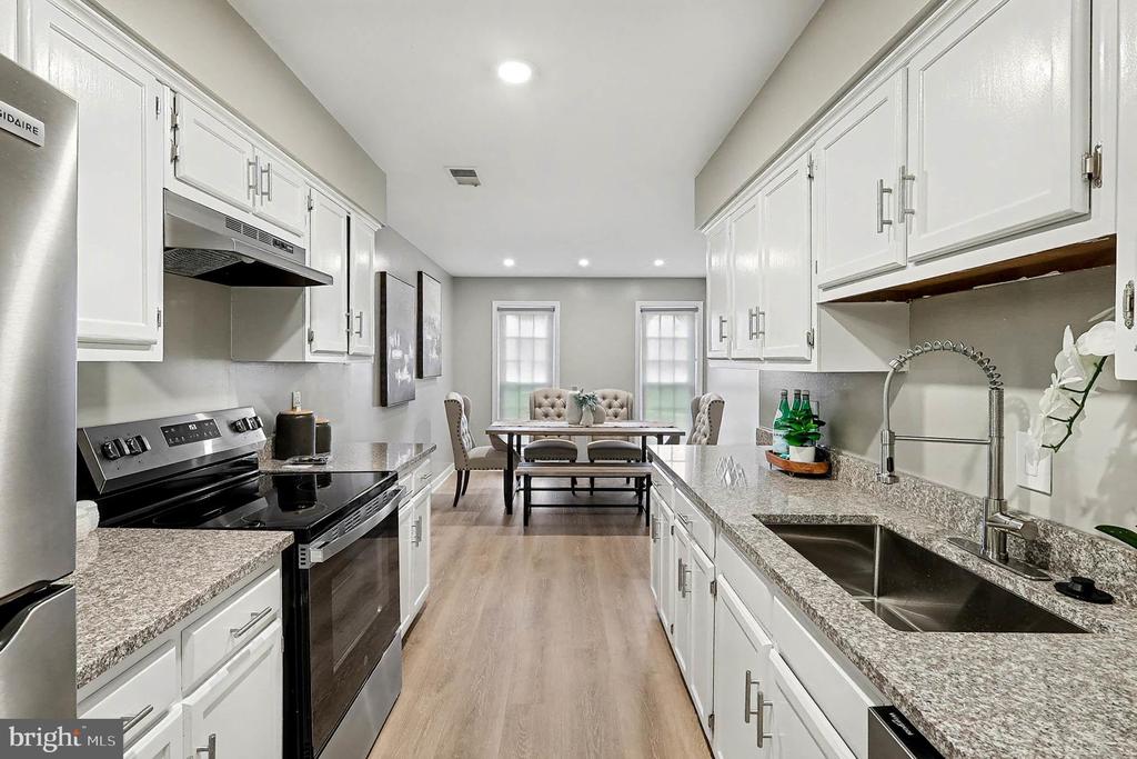 10307 EMERALD ROCK DRIVE