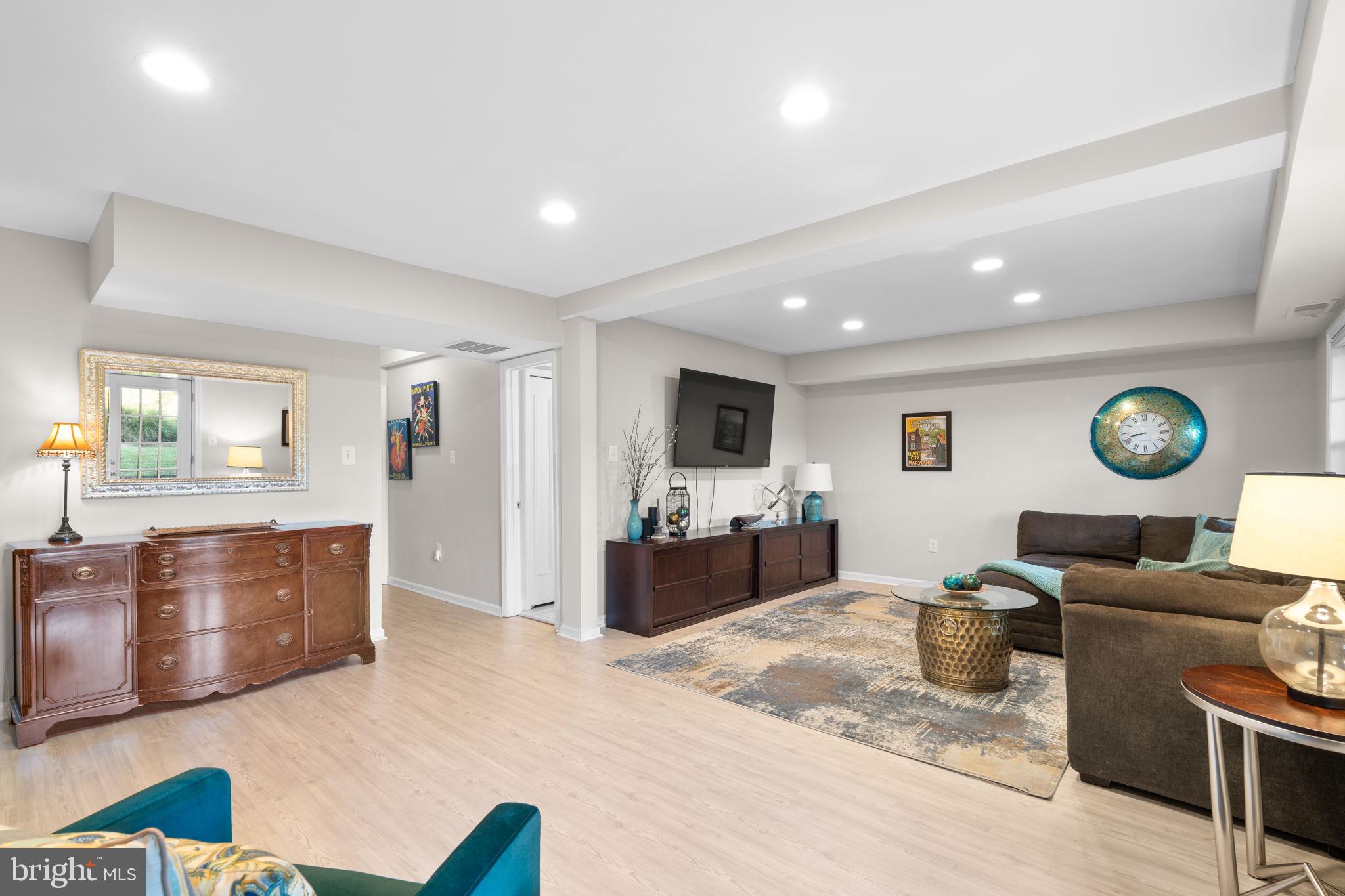 11735 NORTH SHORE DRIVE