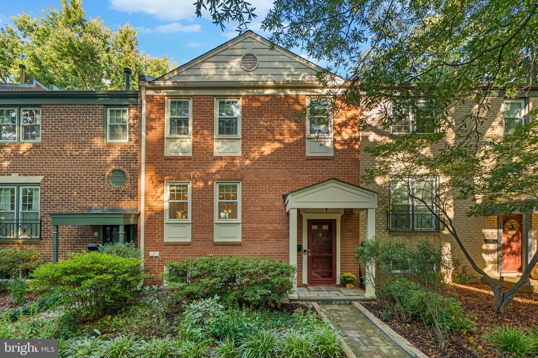 11735 NORTH SHORE DRIVE