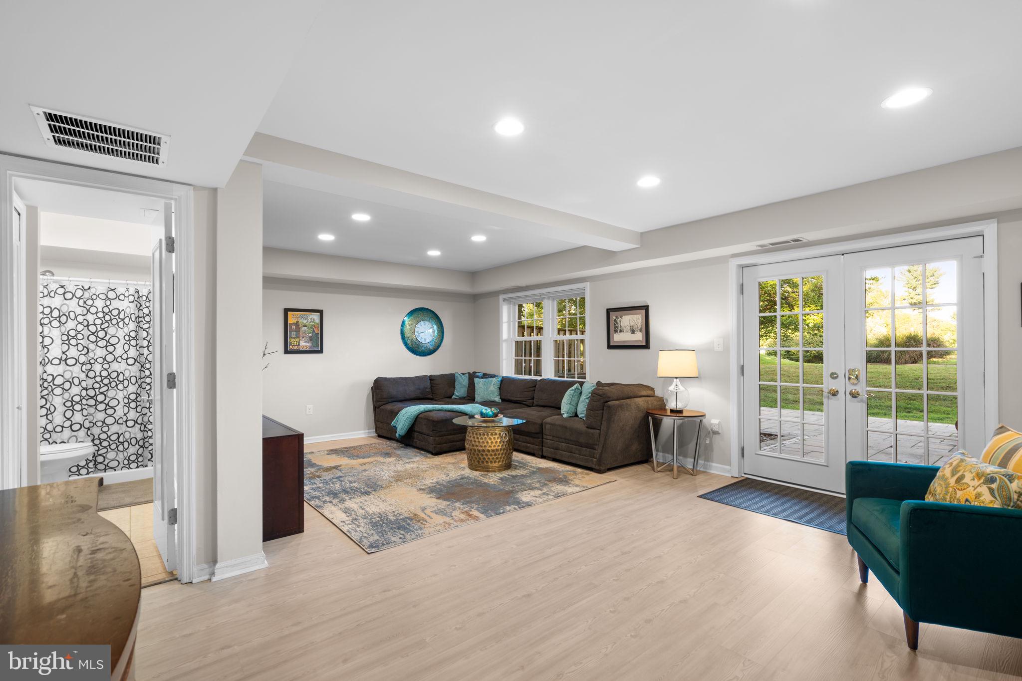 11735 NORTH SHORE DRIVE