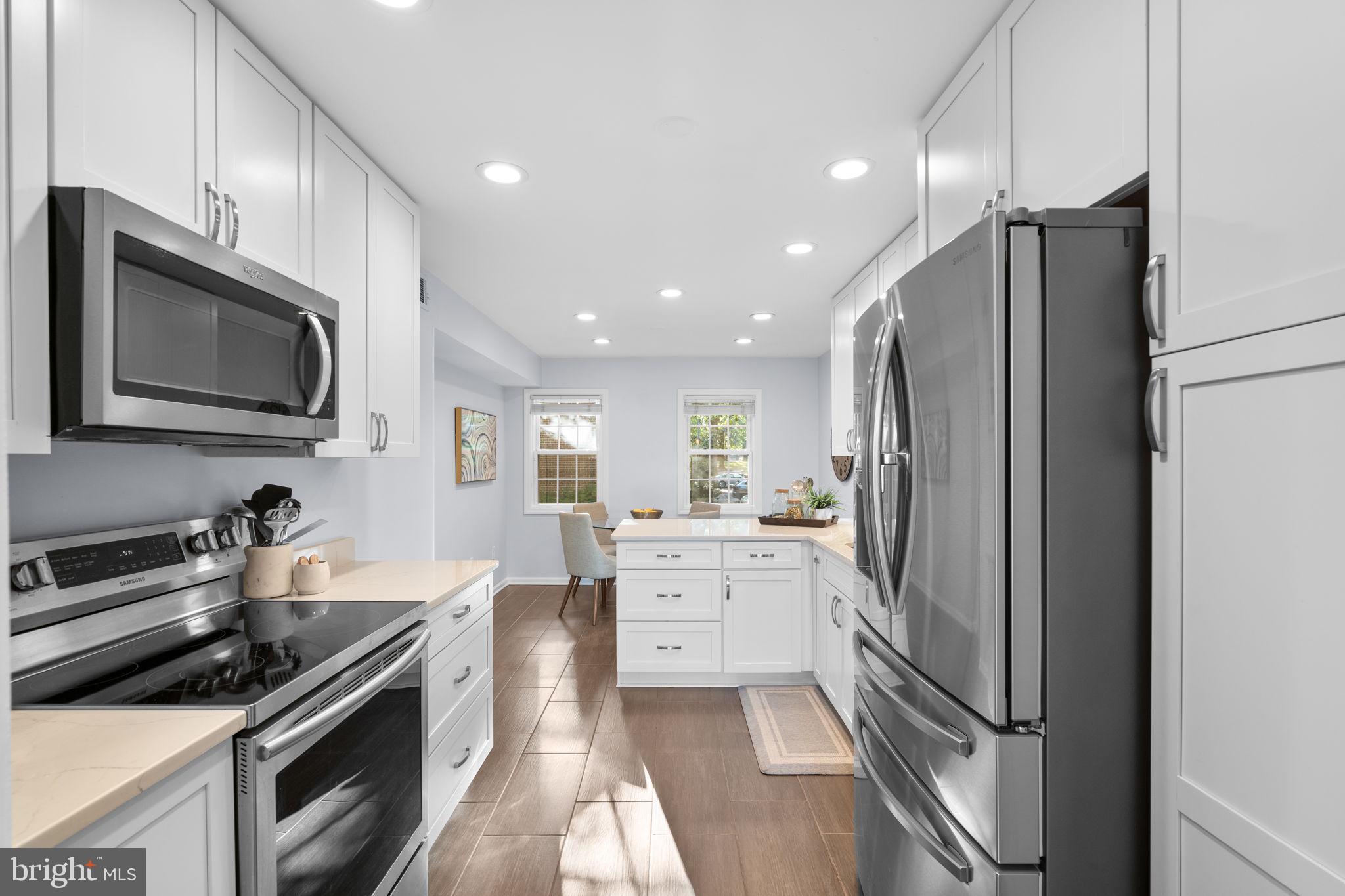 11735 NORTH SHORE DRIVE