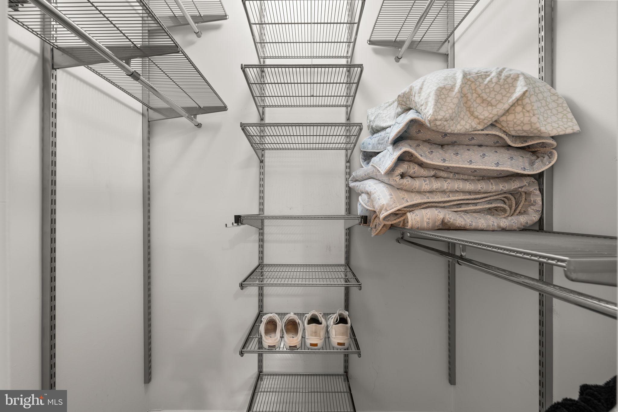 11735 NORTH SHORE DRIVE