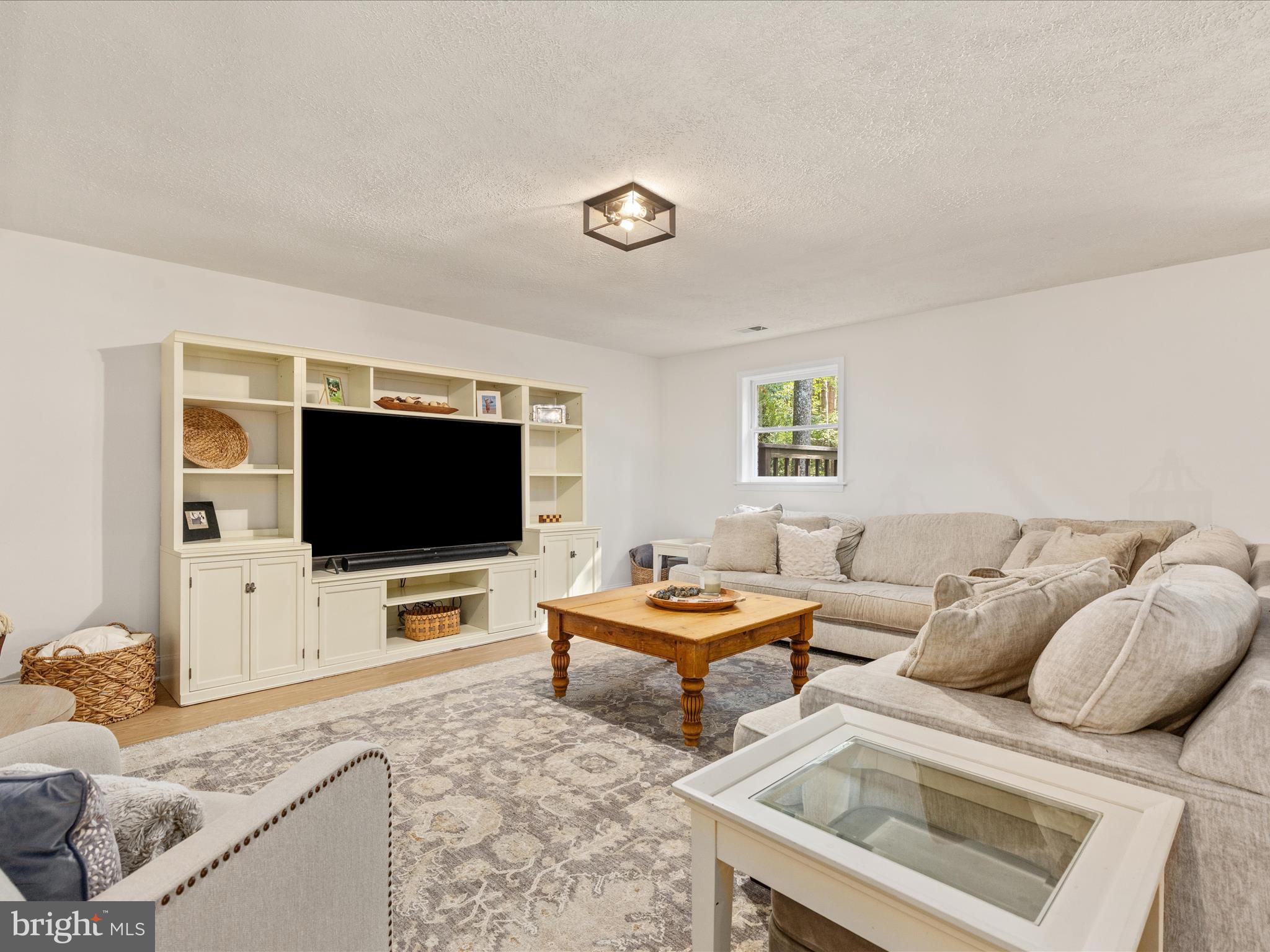 11119 COROBON LANE