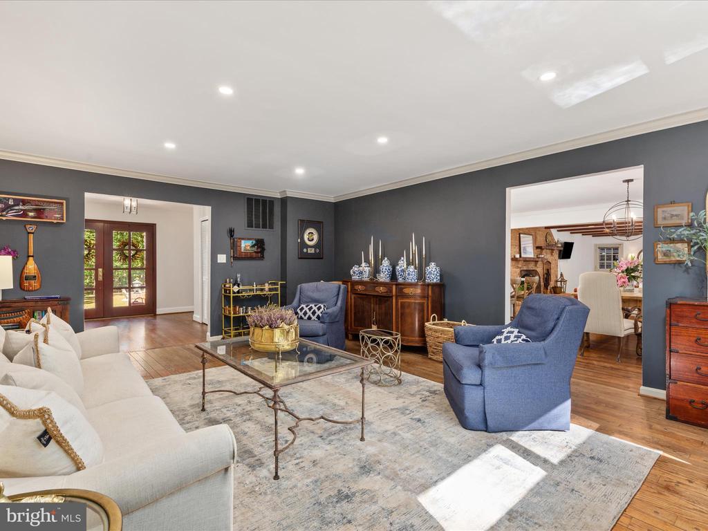 11119 COROBON LANE