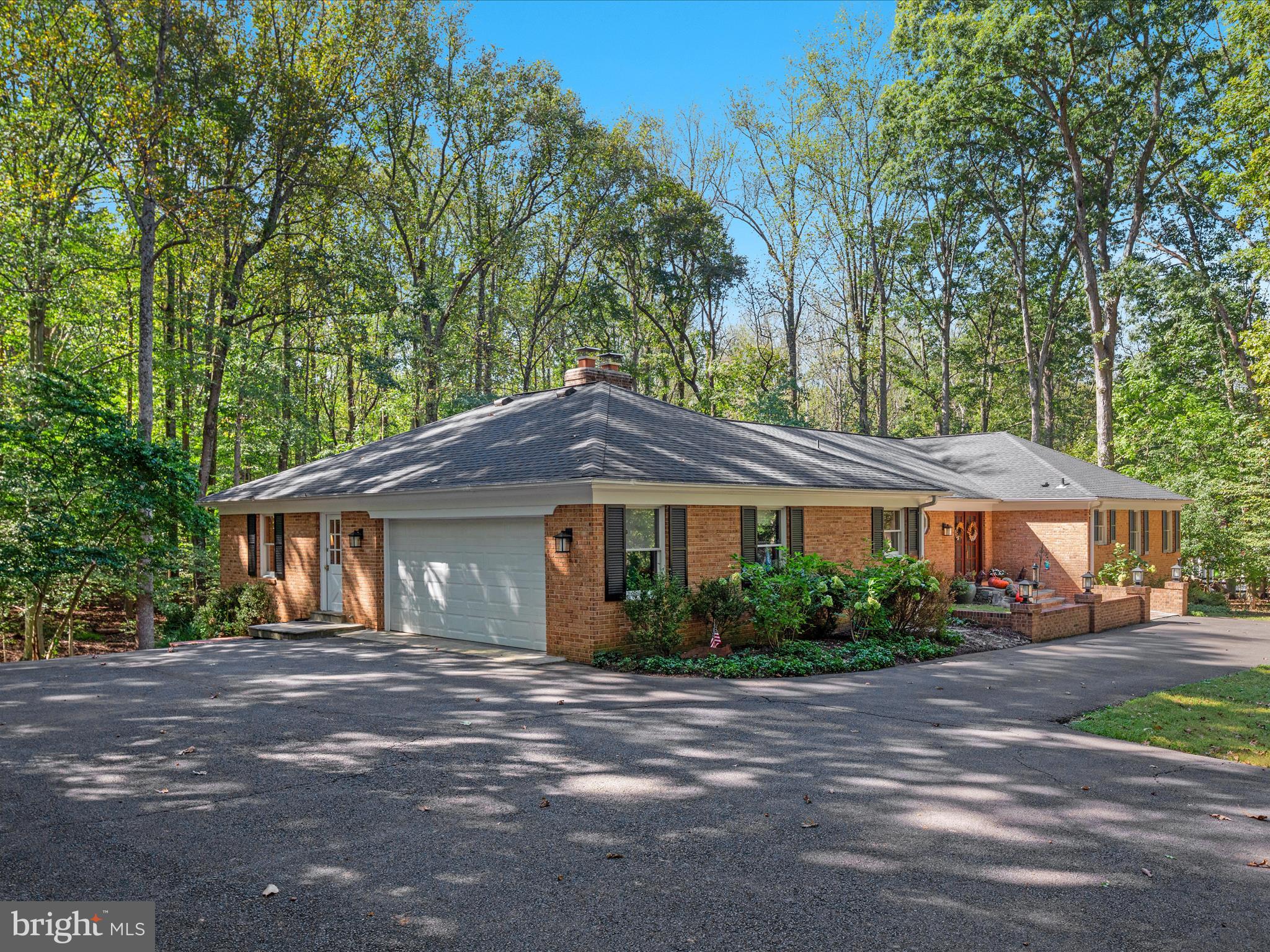11119 COROBON LANE