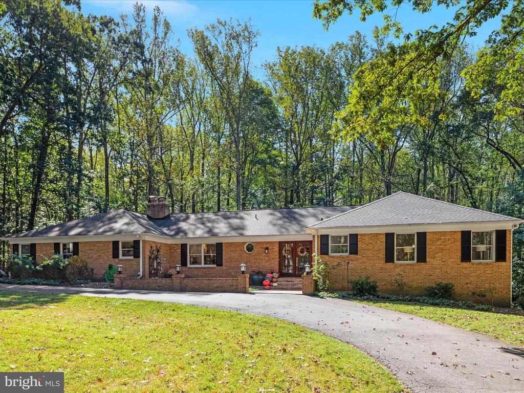 11119 COROBON LANE